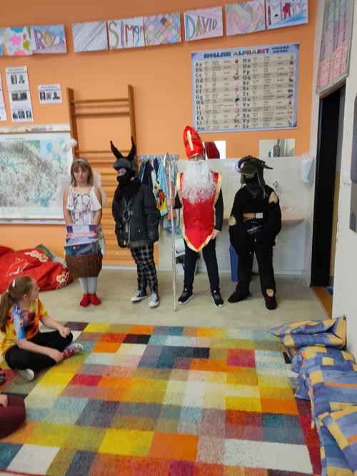 6. Mikuláš ve škole