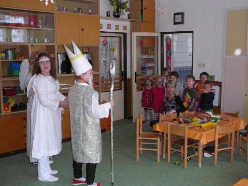 02. Mikuláš a vánoční besídka